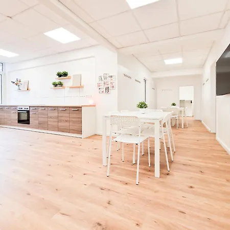 Raj Living - City Center Apartments With 5 Rooms - 10 Min Messe Dus Dusseldorf Exterior photo