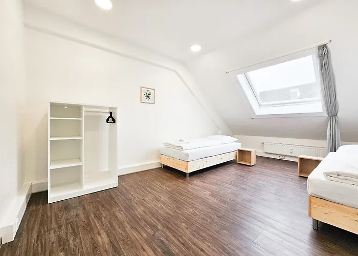 Raj Living - City Center Apartments With 5 Rooms - 10 Min Messe Dus