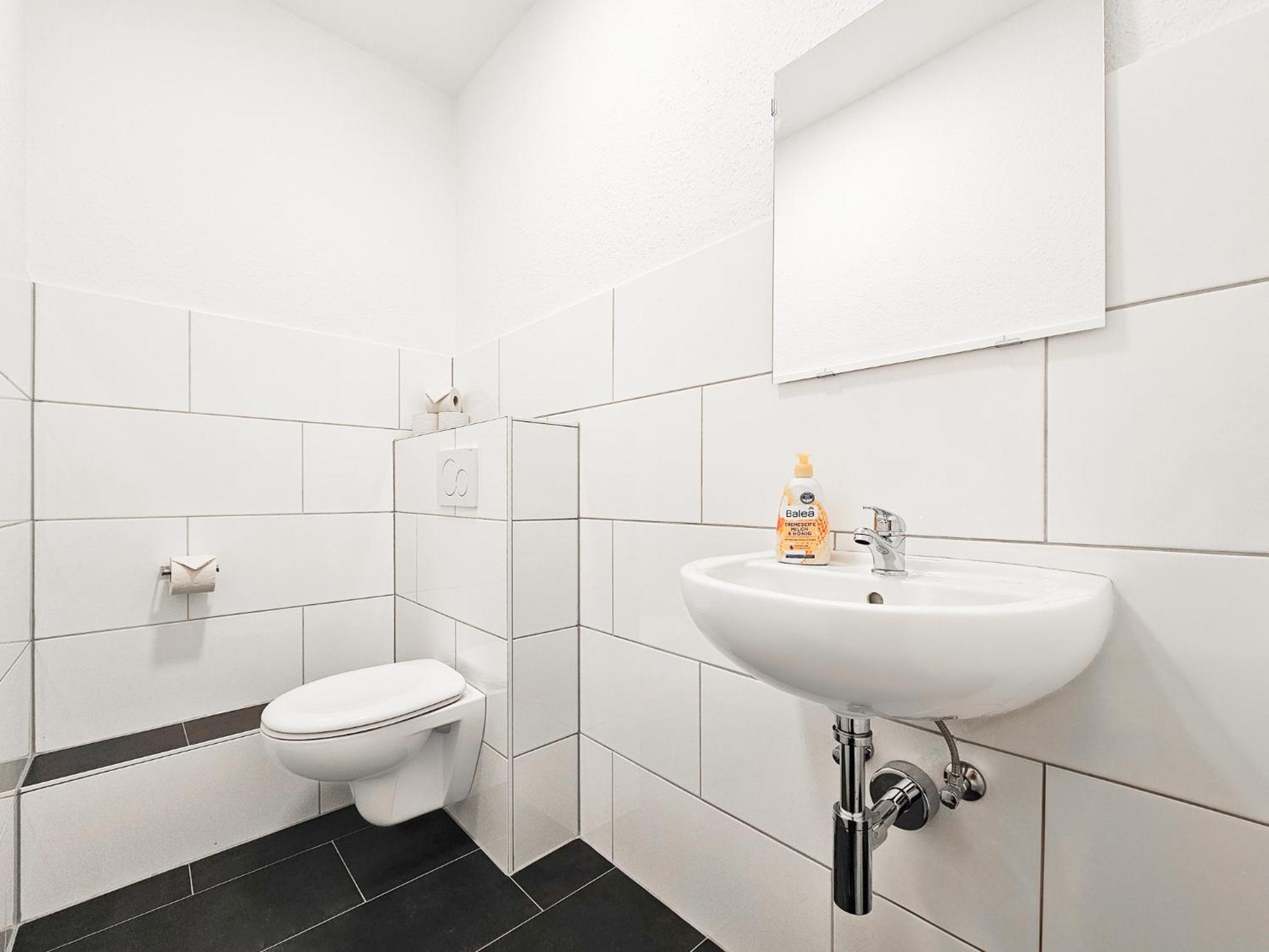 Raj Living - Center With 5 - 10 Min Messe Dus Appartement *