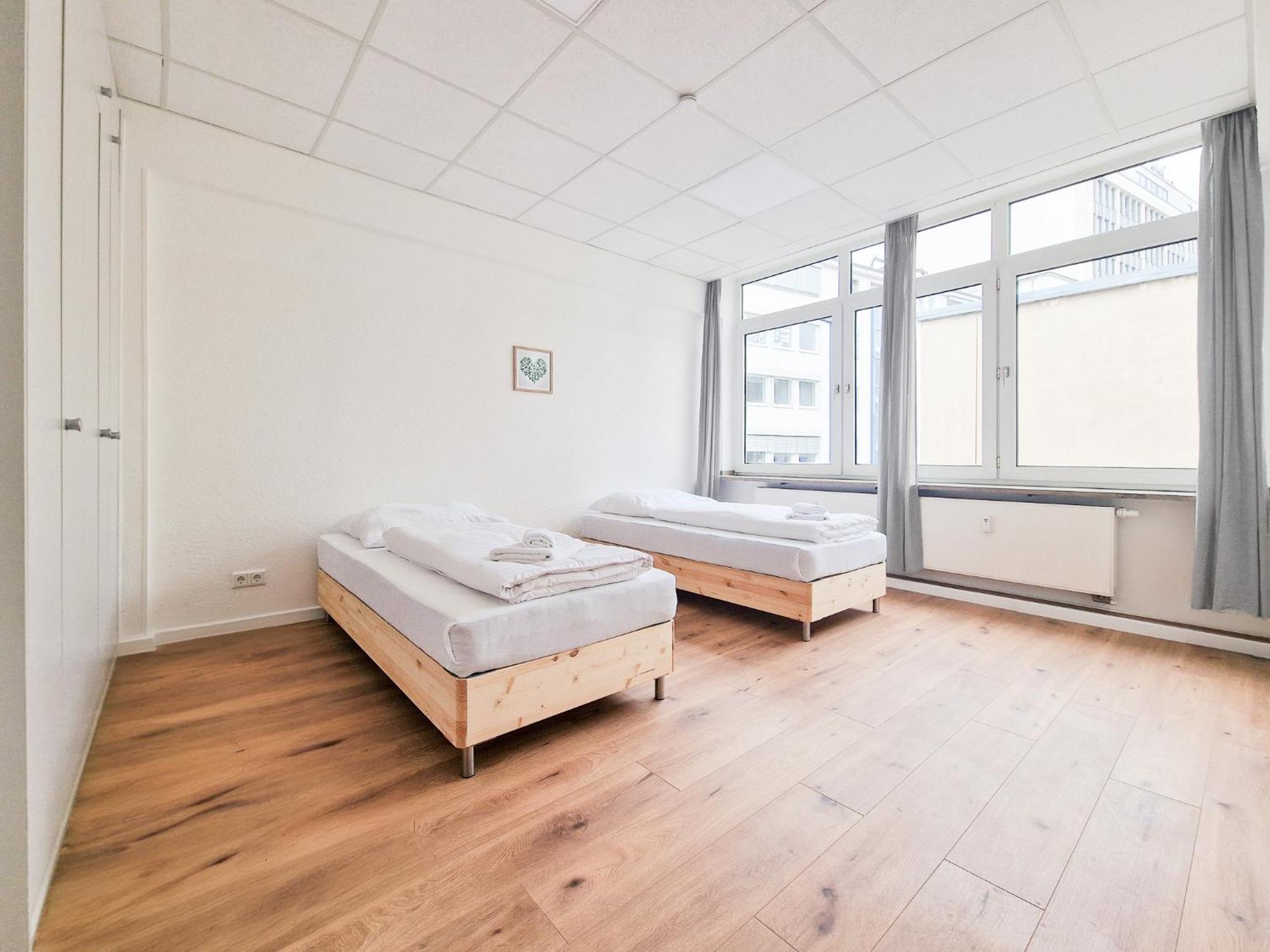 Raj Living - Center With 5 - 10 Min Messe Dus * Düsseldorf