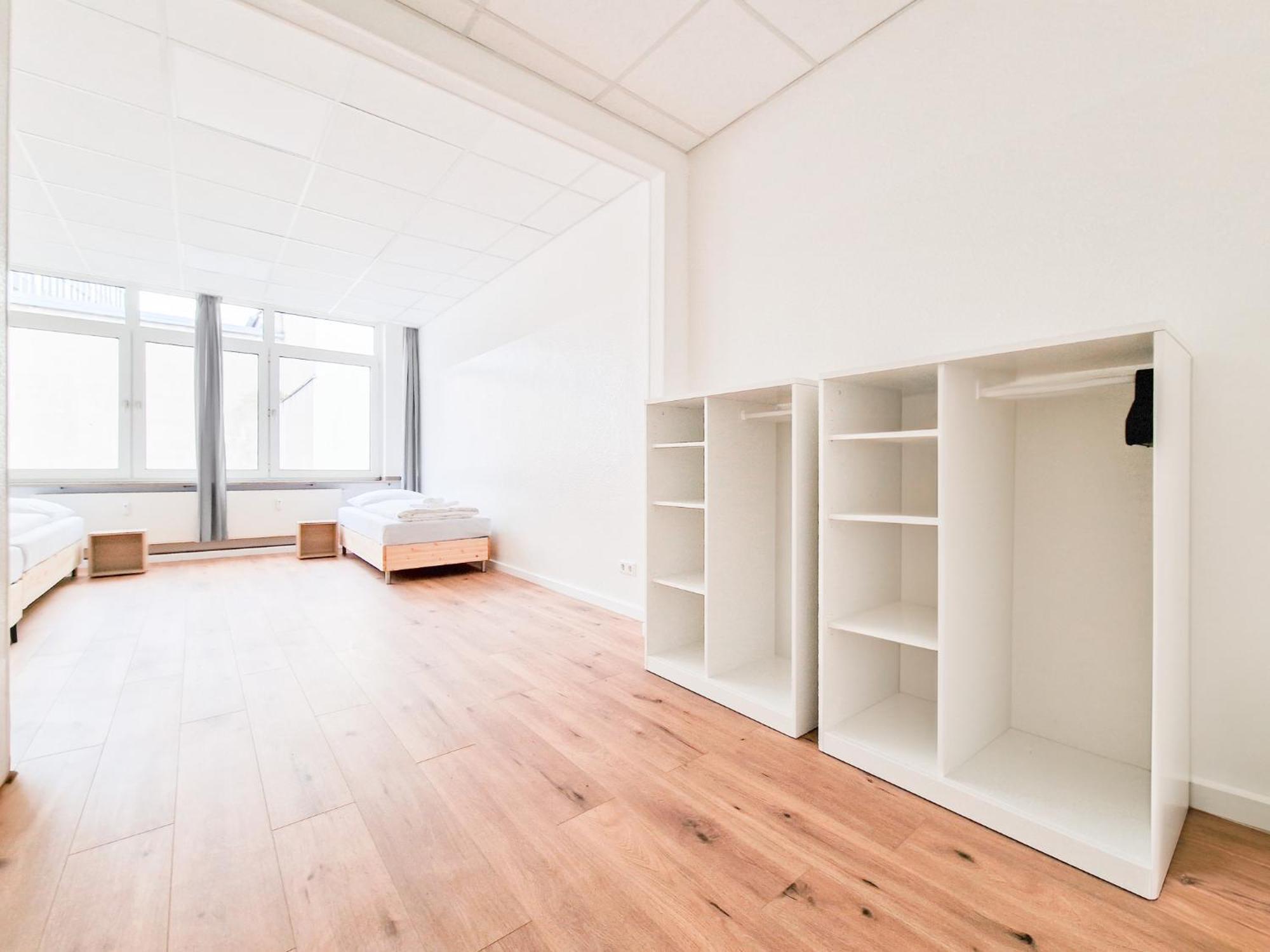Raj Living - Center With 5 - 10 Min Messe Dus Appartement